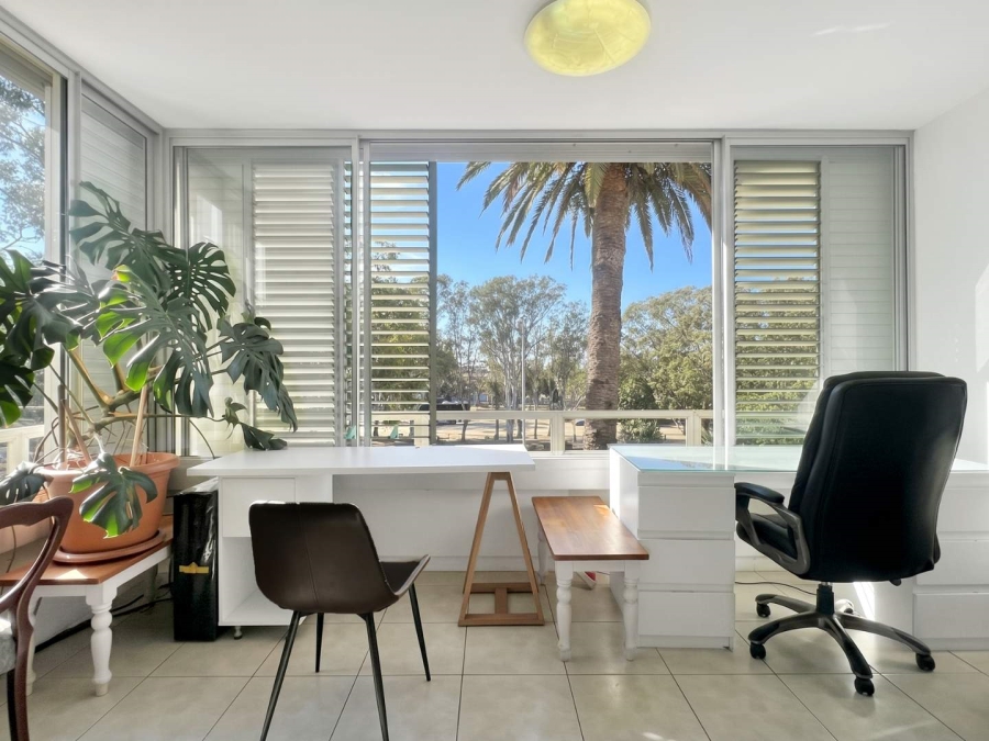 3 Bedroom Property for Sale in Green Point Western Cape